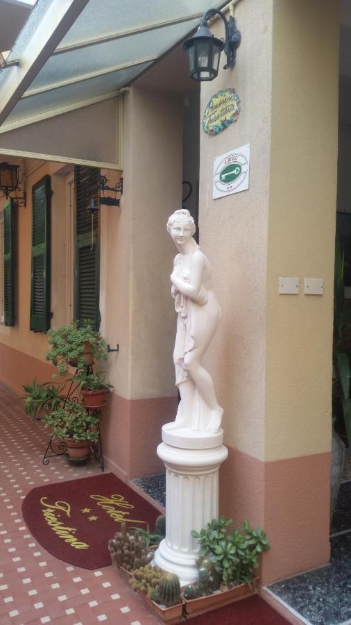 Hotel Triestina Noli Luaran gambar