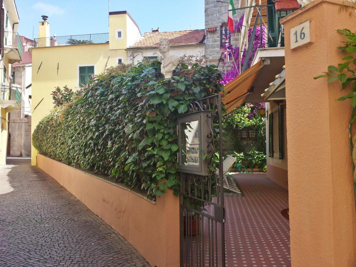 Hotel Triestina Noli Luaran gambar